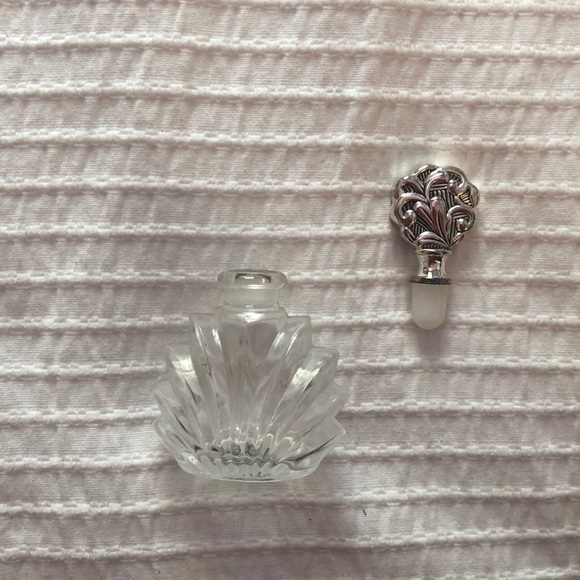 Vintage glass bottle - Picture 3 of 5